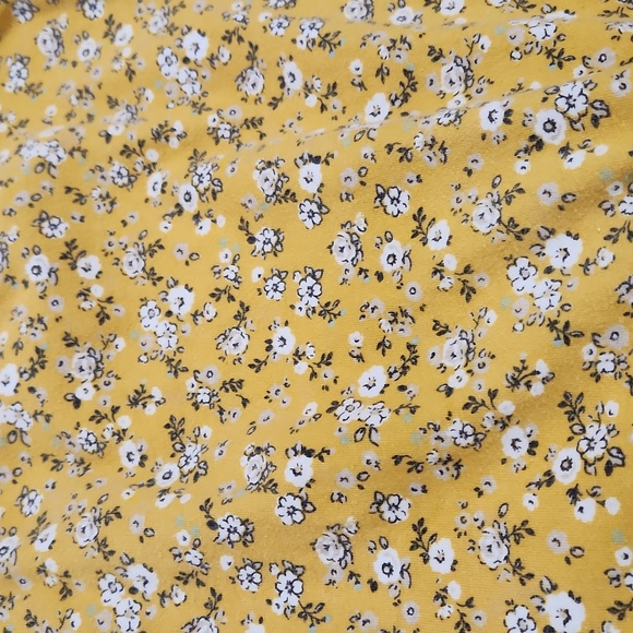 🌺 Carter's baby girl one piece 🌺 - Picture 2 of 8